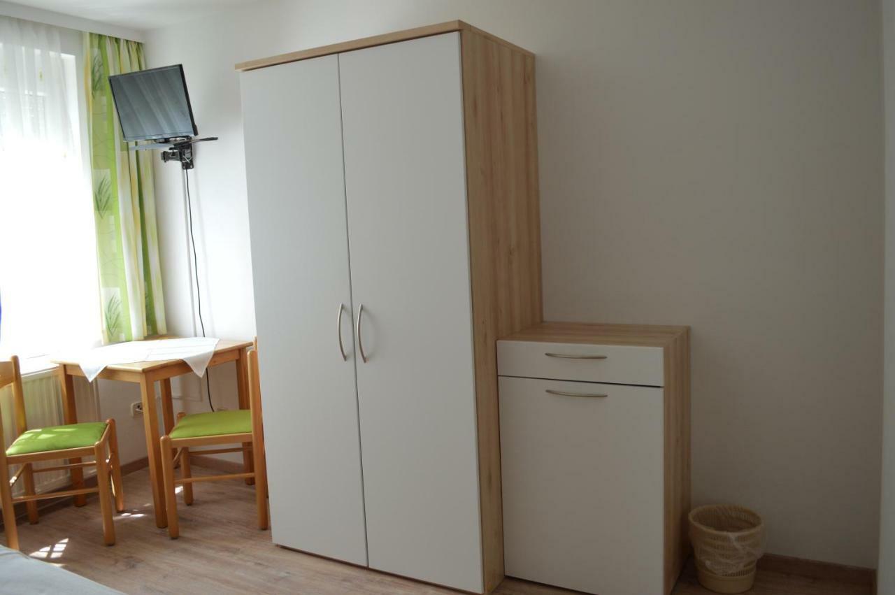 Frühstückspension Sterr Strebersdorf Exterior foto